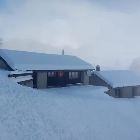 Chalet San Bernardino Feriehus *